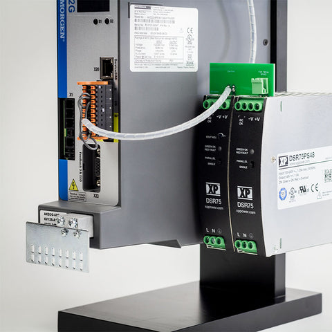Vista lateral del comprobador de servomotores RunWELL